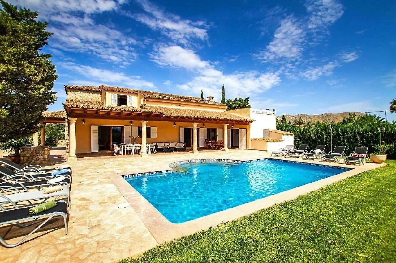 Villa Rico location